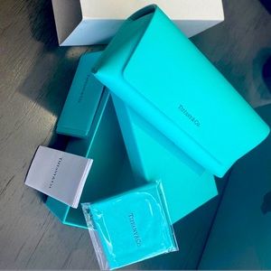 Brand new Luxury Tiffany&Co case